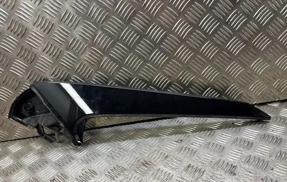 Lexus RX 450H Tailgate trim 7680748010