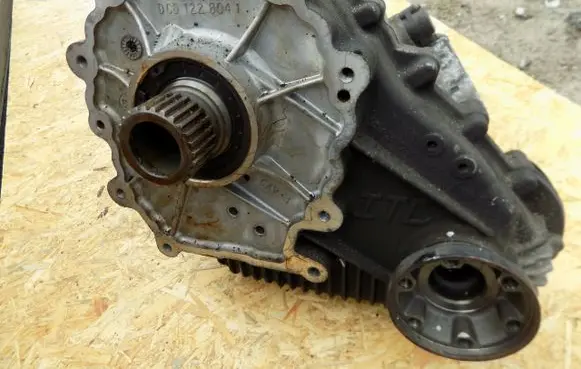 Mercedes-Benz GLE (W166 - C292) Gearbox transfer box case A1642800900
