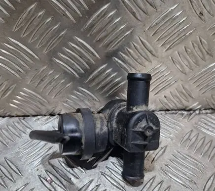 Volkswagen Golf IV Coolant heater control valve 1J0819809 400374