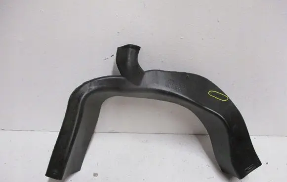 BMW 2 Active Tourer U06 Cabin air duct channel 103735800A
