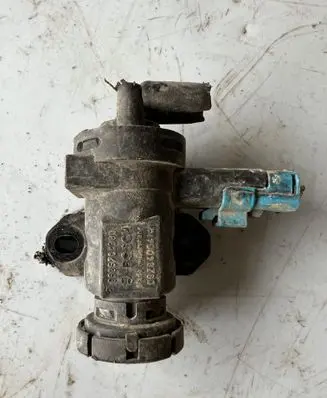 Suzuki Grand Vitara I Turbo solenoid valve 9635704380 963570438