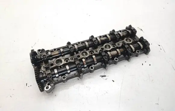 BMW 3 E90 E91 Camshaft 7797511 8506076 8506077