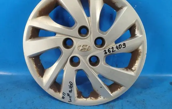 Hyundai Elantra VI Wheel nut cap/cover 52960F3000