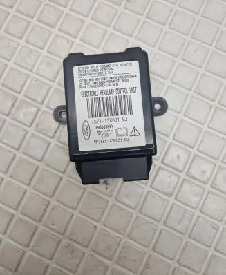 Ford Mondeo MK IV Light module LCM 7S7113K031BJ Y9S00JKWY VP7EKF13K031B0