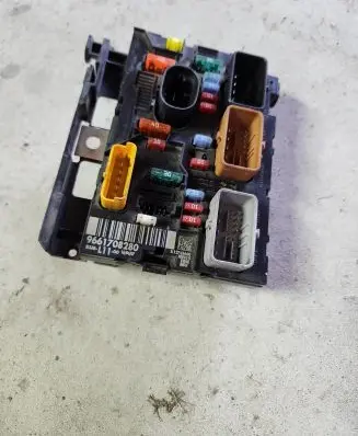 Peugeot 307 BSM Control unit 9661708280