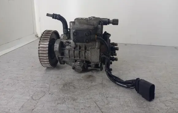 Fuel injection high pressure pump