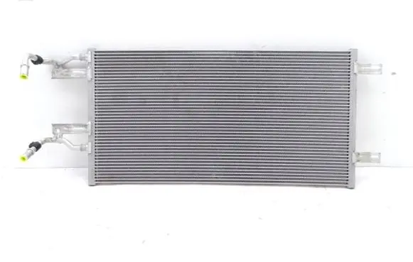 BMW 2 F45 Engine oil radiator 7643360