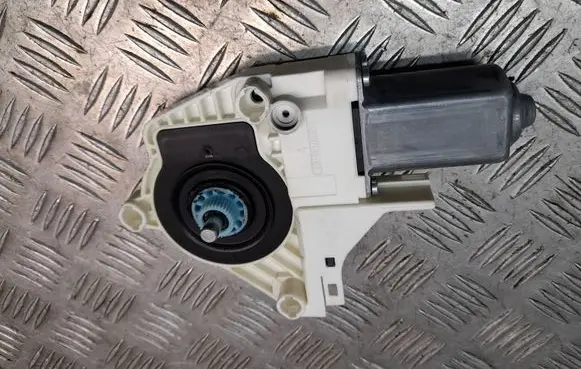 Audi A7 S7 4G Front door window regulator motor 8K0959801B