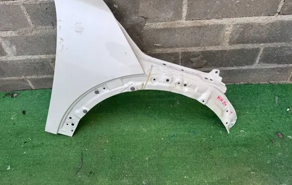 Mini F65 Fender 4201605