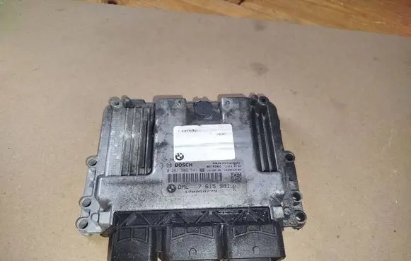 Mini Cooper Countryman R60 Engine control unit/module ECU 76598101 7615981 0261S06541