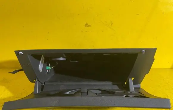Peugeot 308 SW Glove box 9655993677