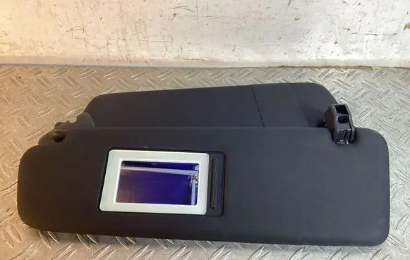 Porsche Cayenne (92A) Sun visor 7P0857551D
