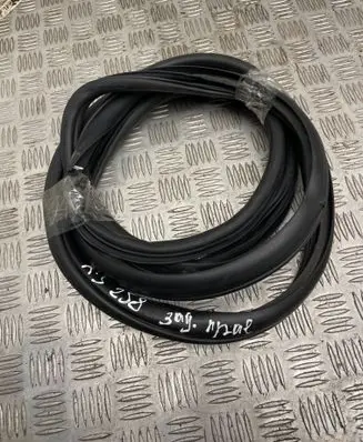 KIA Sorento Rear door rubber seal (on body) 