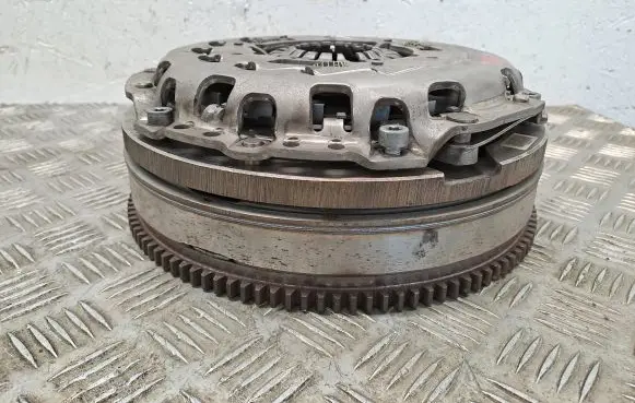 BMW 3 F30 F35 F31 Clutch set kit 21217638306 7638306 323078710
