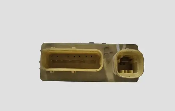 Citroen C5 Glow plug pre-heat relay 9652021180