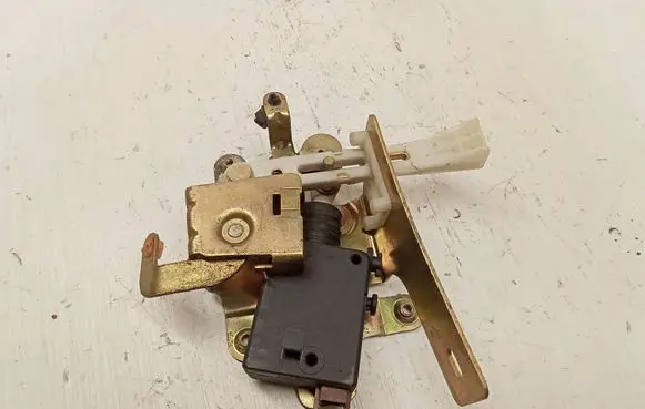 Citroen Berlingo Central locking motor 