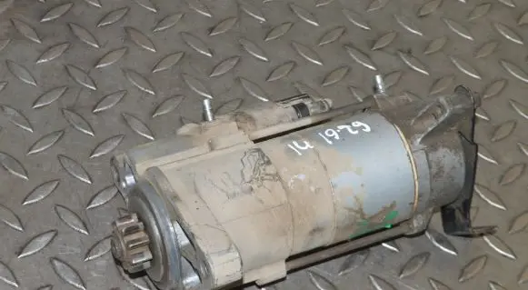 Land Rover Discovery 4 - LR4 Starter motor AH2211001AC