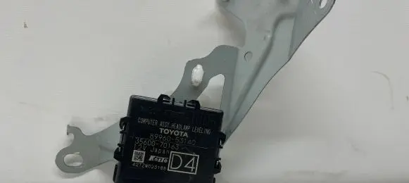 Lexus IS III XE30 Light module LCM 8996053140 3560070163 422ZW023188