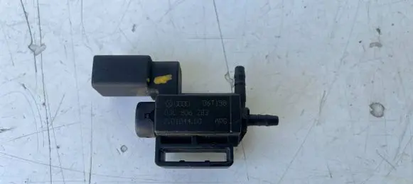 Volkswagen Golf V Turbo solenoid valve 03C906283