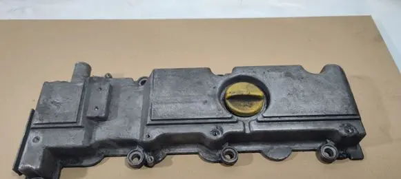 Opel Zafira A Rocker cam cover 