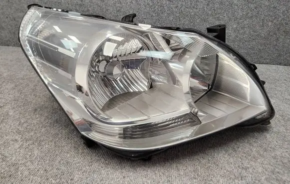 Toyota Verso Headlight/headlamp 811100F10100SCZ 811100F101