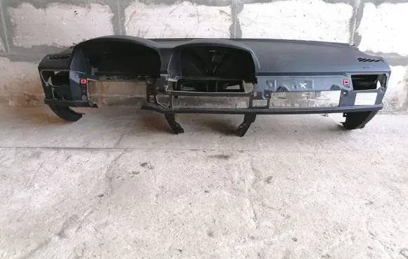 BMW 7 E65 E66 Dashboard