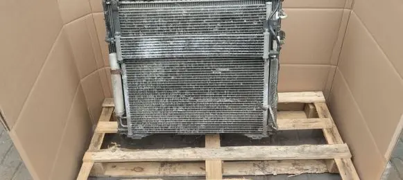 Land Rover Range Rover Sport L494 Coolant radiator CPLA8005AB