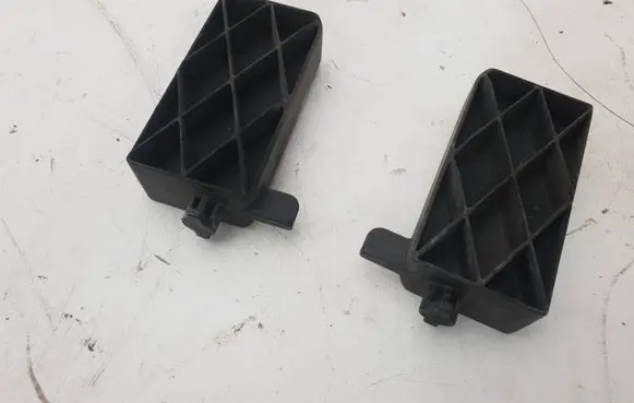 Volvo XC70 Radiator support slam panel bracket 30723361