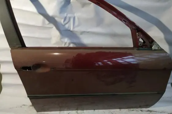 Alfa Romeo 147 Front door raudonos