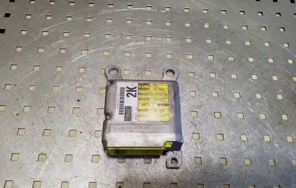 Toyota RAV 4 (XA30) Airbag control unit/module 8917042210