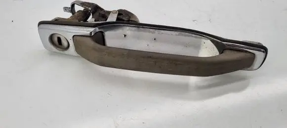 Mercedes-Benz S W126 Front door exterior handle