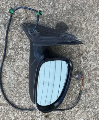Volkswagen PASSAT B6 Front door electric wing mirror 3C0857934