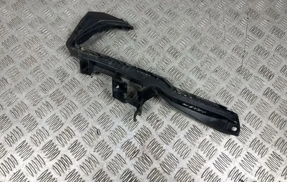 Headlight/headlamp mounting bracket