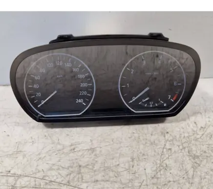 BMW 1 E81 E87 Speedometer (instrument cluster) 150037091 6947136 102493221