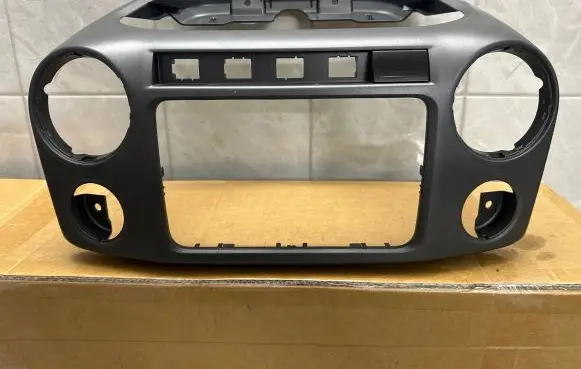 Volkswagen Amarok Dashboard center trim panel 2H0857211F 2H0857211