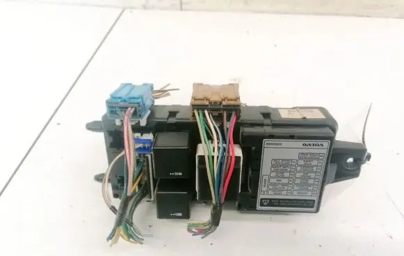 Volvo S40, V40 Fuse box set 2B280125 2B28-0125