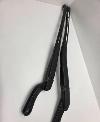 Front wiper blade arm