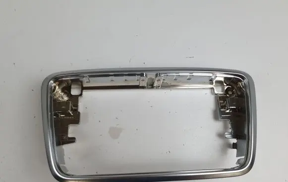 Mercedes-Benz GLA W156 X156 Radio/GPS head unit trim A1766890018