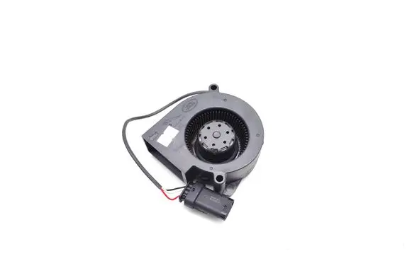 Land Rover Defender Hybrid/electric vehicle battery fan L9W314D550BA 5K2404QEE0 PF97331B1C09AHB9