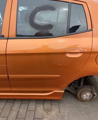 KIA Picanto Rear door