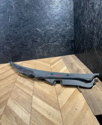 Mercedes-Benz E W212 Wiper trim A2128301013 A2128300013