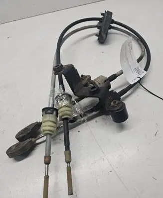 Gear shift cable linkage
