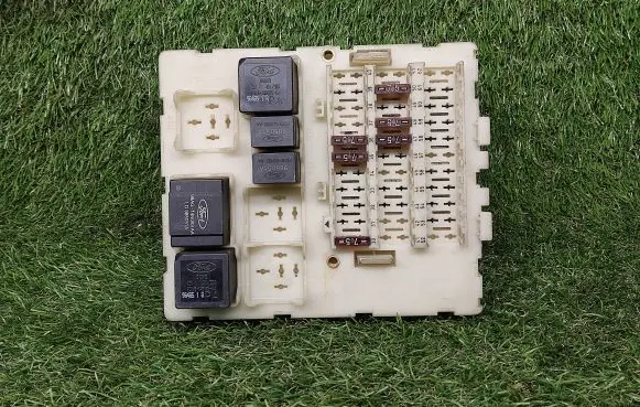 Ford Focus Power management control unit 98AG14A073AG