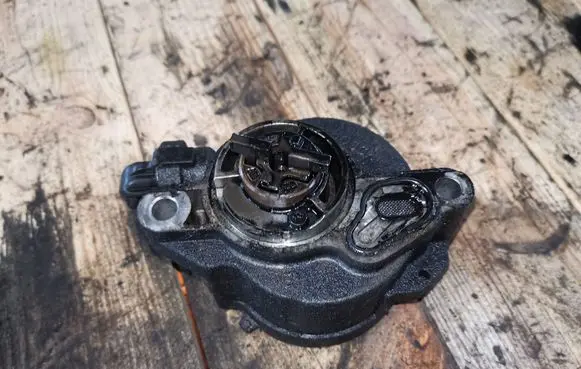 Vacuum pump