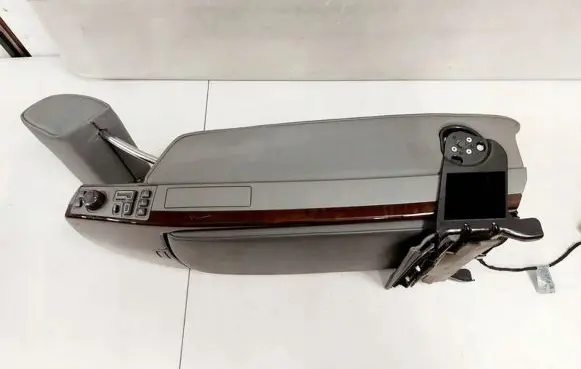 BMW 7 E65 E66 Rear seat armrest 