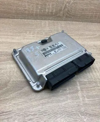 Volkswagen PASSAT B5.5 Engine control unit/module ECU 3B1907401B 0281010447