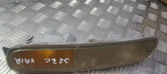 Mazda 323 Front indicator light 21061703 210-61703