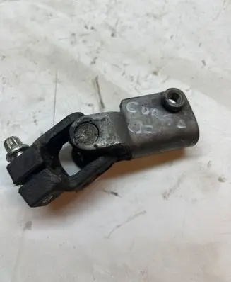 Opel Corsa D Steering column universal joint C7063 13C7