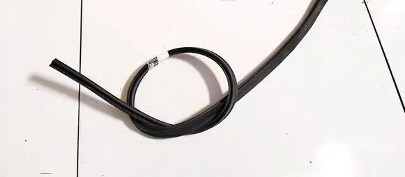 Suzuki Swift I Rubber seal front coupe door 