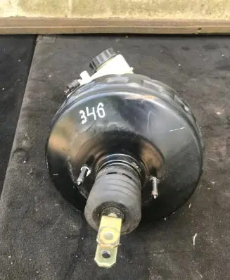 Mercedes-Benz C W203 Brake booster A0054304730 03784920014